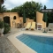 Ideal para familias, con jardines y piscina, amplia y soleada