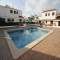 Gran piscina, comodit� e comfort
