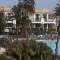 Club Las Olas I & II