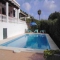 Gran piscina, stile moderno
