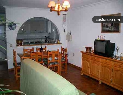 Robles-1-1-1-gallery						