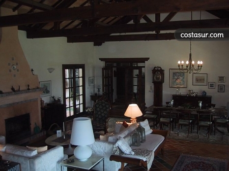impresionante-villa-en-el-cuarton-1-1-gallery						