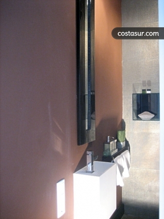 tc0171-1-1-gallery						